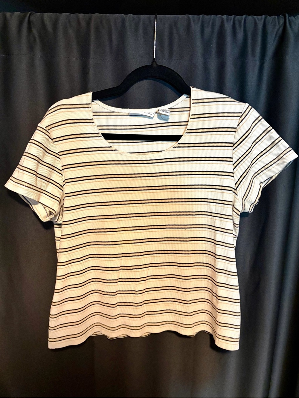 90’a vintage croft & barrow Cream and Black Striped Scoop Neck Tee